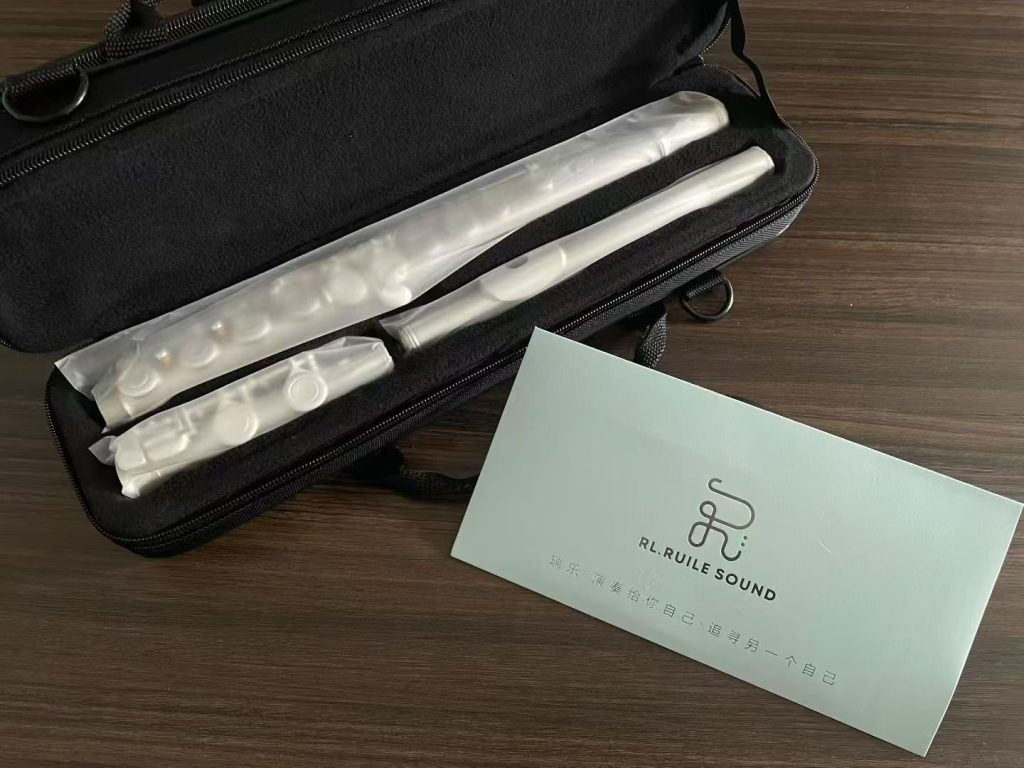 瑞乐28乐团型号长笛