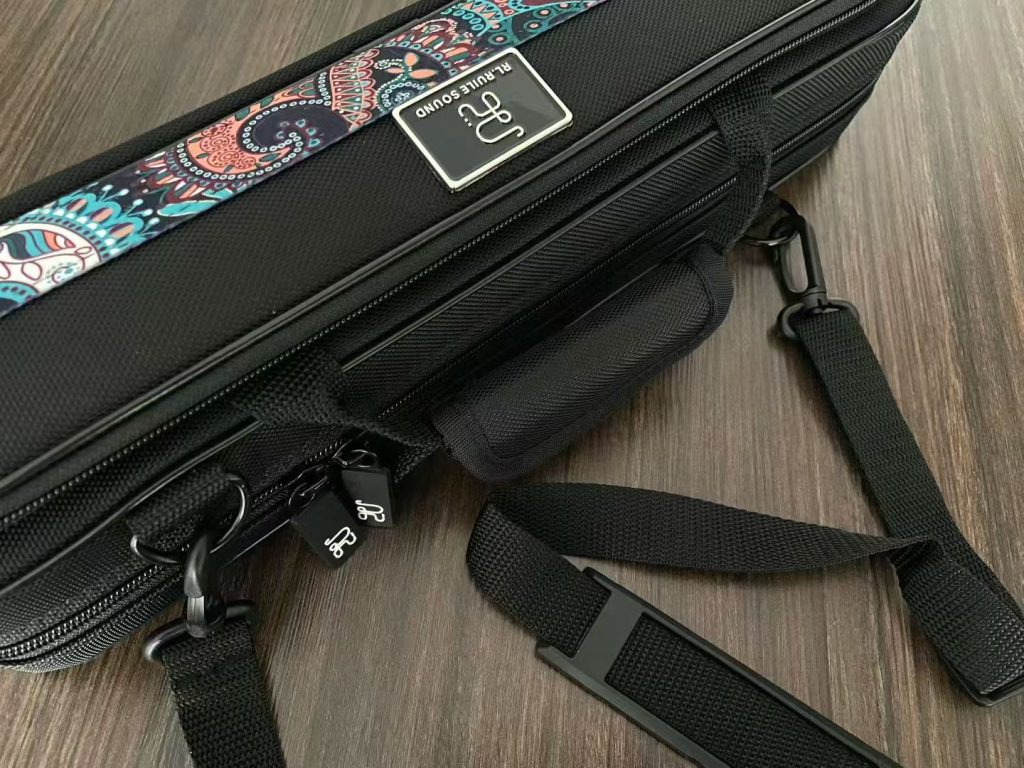 瑞乐28乐团型号长笛